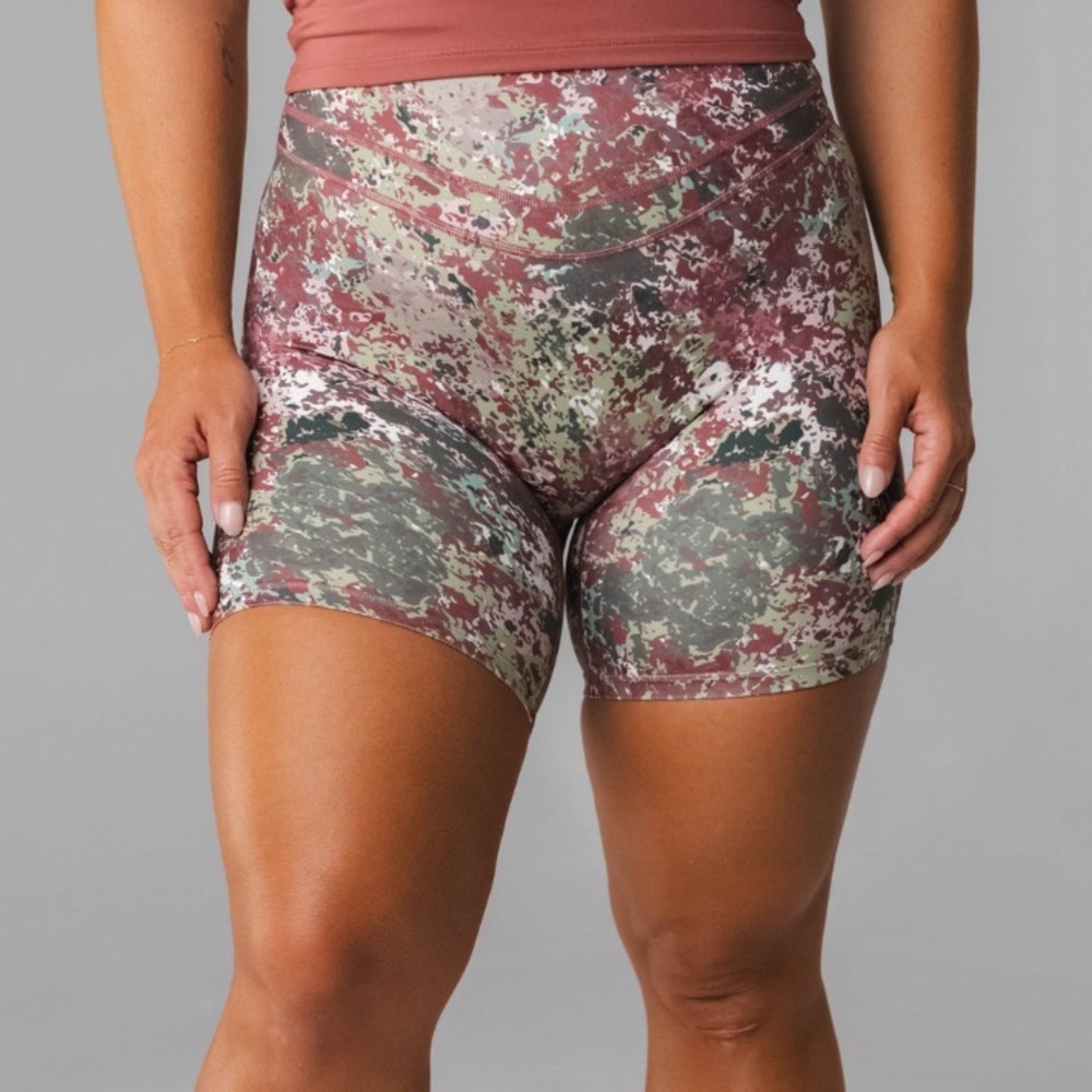 Balance Athletica Vitality Pulse Volley Short in color Terrain